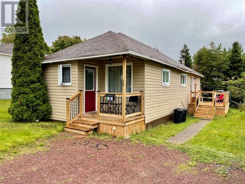 40 Riverview Rd, Grand Falls Windsor, NL, A2A1X5 | Card Image