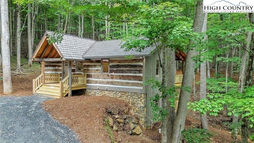 1403 Tomahawk Dr, Todd, NC, 28684 | Card Image