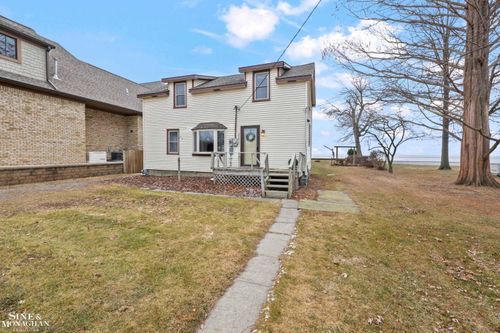 34590 Jefferson Avenue, Harrison Charter Township, MI, 48045 | Card Image
