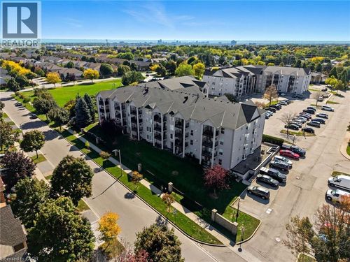 304-1421 Walker'S Line, Burlington, ON, L7M4P4 | Card Image