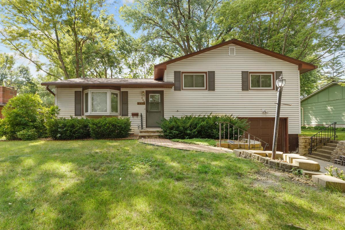 Division St, Gaylord, MN 55334