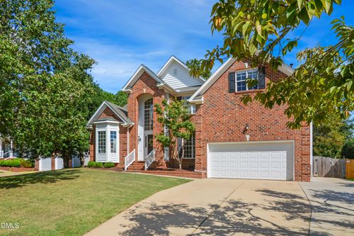102 Greygate Pl, Cary, NC, 27518-9558 | Card Image