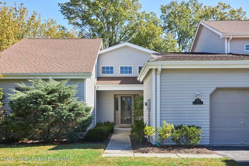 111 Sandalwood Ln, Rhinebeck, NY, 12572-2084 | Card Image