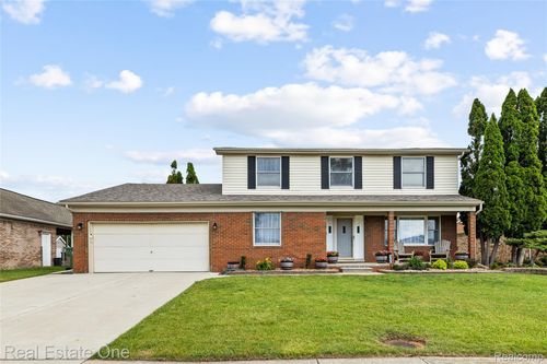 17300 Timothy Dr, Southgate, MI, 48195-3282 | Card Image