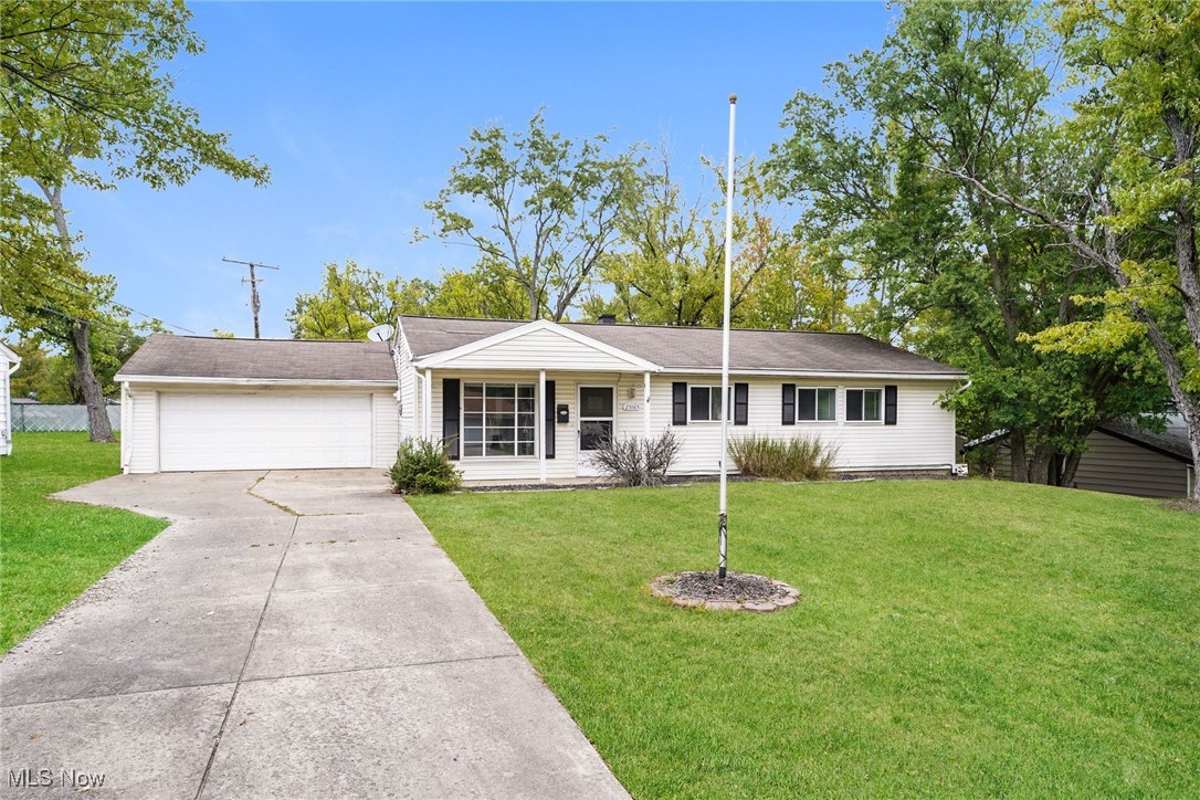 Sandhurst Rd, Bedford Heights, OH 44146