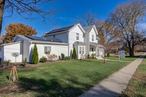 11 Bristol Ridge Rd, Bristol, IL, 60512-9767 | Card Image