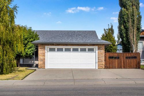 92 Hillview Drive, Strathmore, AB, T1P1W2 | Card Image