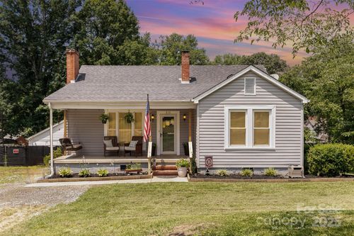 810 Maplewood Ave, Kannapolis, NC, 28081-5326 | Card Image
