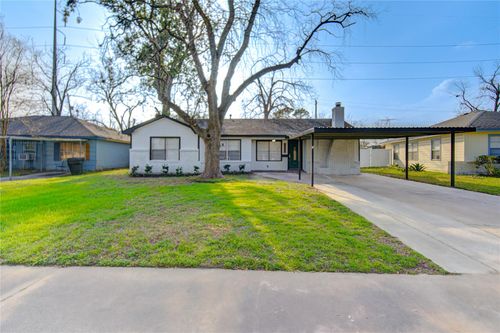 4117 Pinon Dr, Houston, TX, 77092-5318 | Card Image