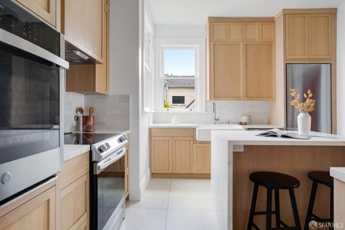 3517 Sacramento St, San Francisco, CA, 94118-1846 | Card Image