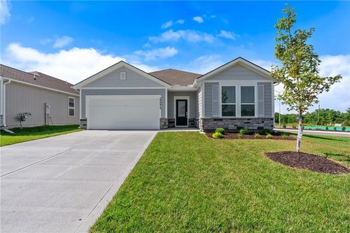 21347 Cleveland St, Spring Hill, KS, 66083 | Card Image
