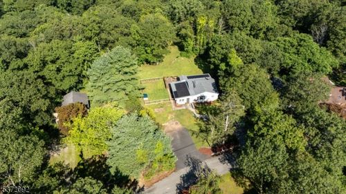 81 Hewitt Rd, Hewitt, NJ, 07421-1106 | Card Image