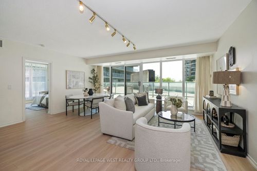 202-5508 Yonge St, North York, ON, M2N7L2 | Card Image