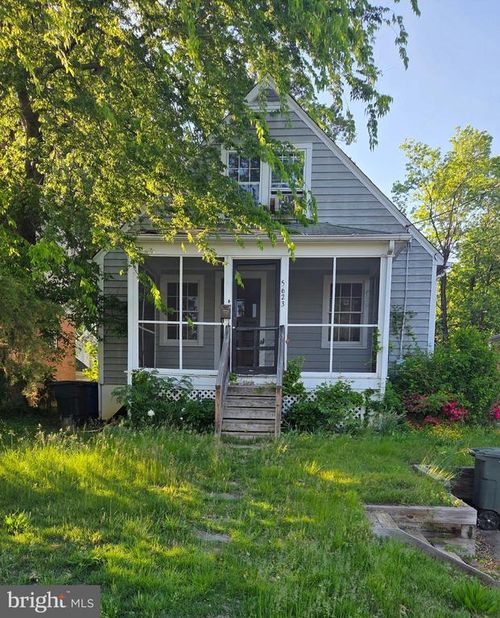 5623 6th St N, ARLINGTON, VA, 22205-1011 | Card Image