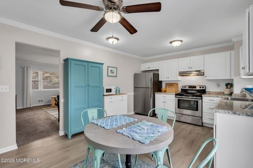 809 Birch St, Lakehurst, NJ, 08733-2701 | Card Image