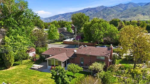 236 S 200 W, Kaysville, UT, 84037-2433 | Card Image