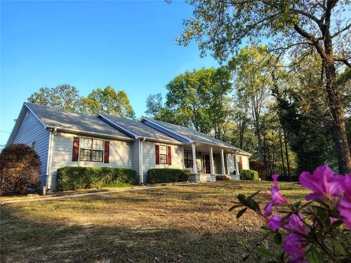 2011 Gleaton Rd Ne, Conyers, GA, 30013-1175 | Card Image