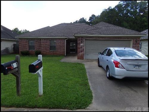 521 Wisteria Dr, Bauxite, AR, 72011-8933 | Card Image