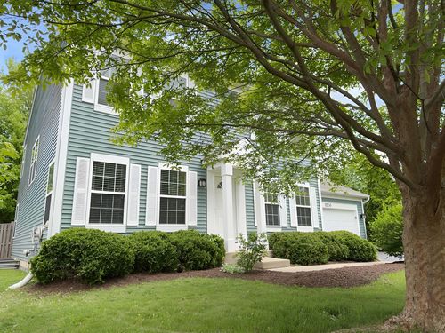 11536 Bethel Ave, Huntley, IL, 60142-8134 | Card Image