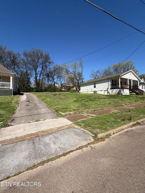 0-2231 Virginia Ave, Knoxville, TN, 37921-6140 | Card Image