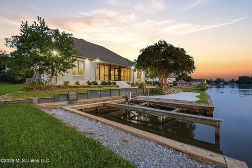 213 Northshore Pl, Madison, MS, 39110-7238 | Card Image