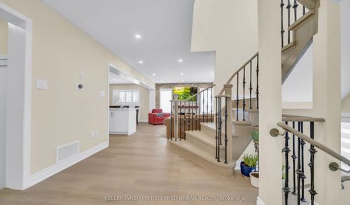 14 Andover Dr, Breslau, ON, N0B1M0 | Card Image