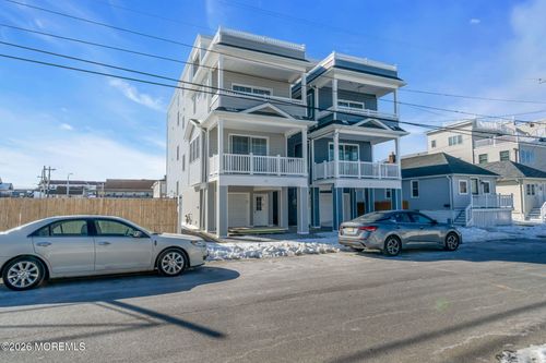 121 Franklin Ave, Seaside Heights, NJ, 08751-2423 | Card Image