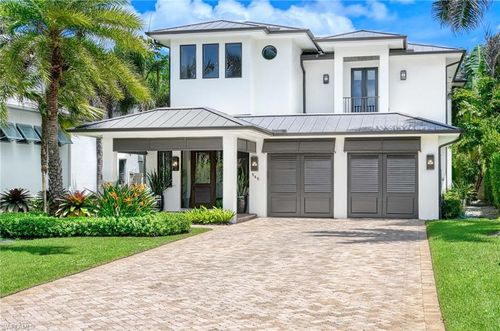 565 Fairway Ter, NAPLES, FL, 34103-4418 | Card Image