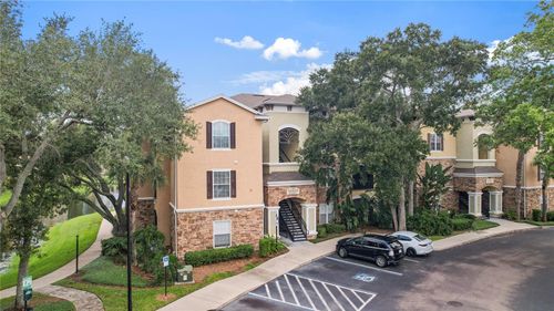 203-10105 Courtney Oaks Cir, TAMPA, FL, 33619-8532 | Card Image