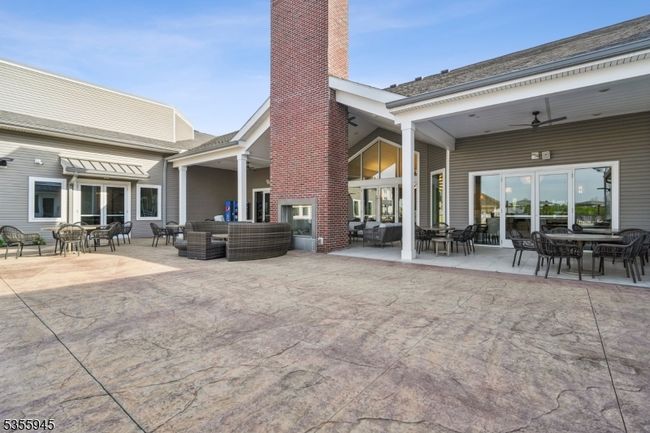 UNIT-103 - 2 Vanderbilt Blvd, Townhouse with 2 bedrooms, 2 bathrooms and null parking in Florham Park NJ | Image 33
