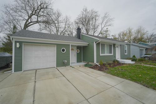 21653 Middlebelt Road, Farmington, MI, 48336 | Card Image