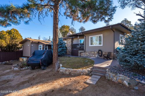 2025 Willow Creek Rd, Prescott, AZ, 86301-5390 | Card Image