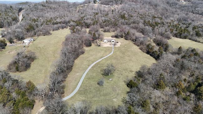 10585 Highway 25 E, House other with 3 bedrooms, 2 bathrooms and 2 parking in Hartsville TN | Image 40