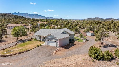 9111 Moon Beam Ave, Flagstaff, AZ, 86004-1406 | Card Image
