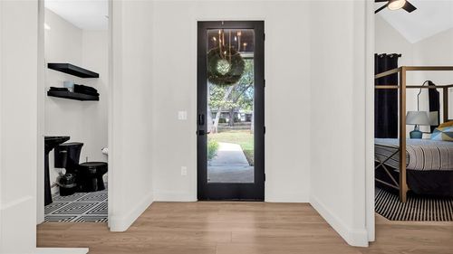 8913 Pear St, Kingston, OK, 73439-8457 | Card Image