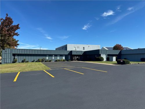 217 W 11th St, Erie, PA, 16501-1701 | Card Image