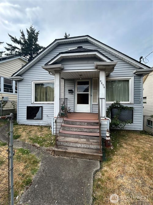 4236 S Findlay St, Seattle, WA, 98118-2409 | Card Image