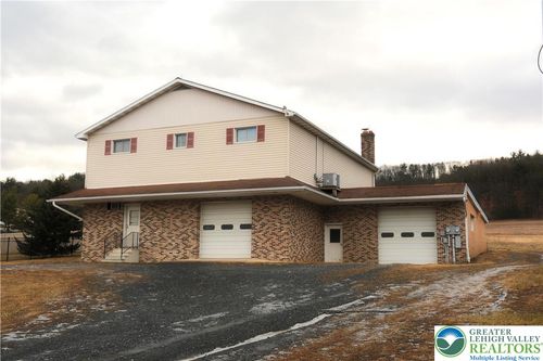 1052 Centre Tpke, Orwigsburg, PA, 17961-9055 | Card Image