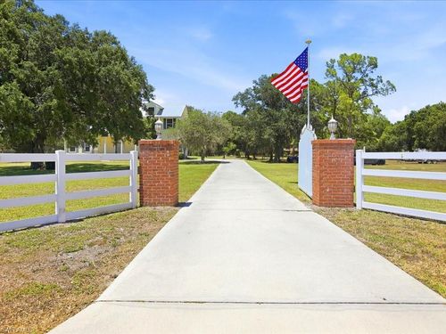 21651 Tuckahoe Rd, Alva, FL, 33920-4072 | Card Image