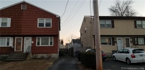 104 Yacht St, Bridgeport, CT, 06605-2700 | Card Image