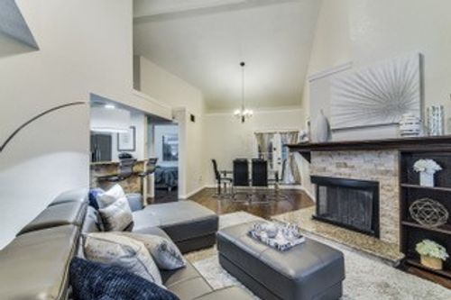 819 Binbrook Dr, Mesquite, TX, 75149-8807 | Card Image