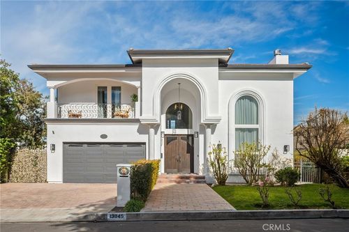 13045 Greenleaf St, Studio City, CA, 91604-2227 | Card Image