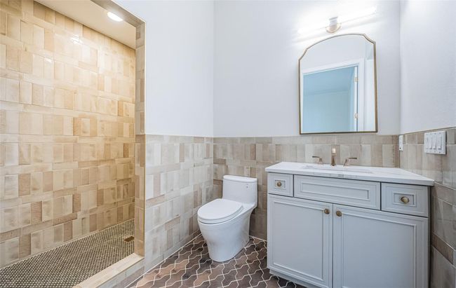 147 Bay Point Dr Ne, House other with 4 bedrooms, 4 bathrooms and null parking in St Petersburg FL | Image 41