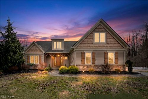 11295 Sutton Pl, Chardon, OH, 44024-8380 | Card Image