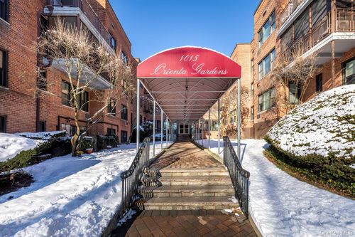 2h-1015 Old Post Rd, Mamaroneck, NY, 10543-3965 | Card Image