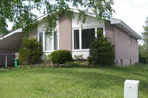711 Otonabee Dr, Peterborough, ON, K9J7P8 | Card Image