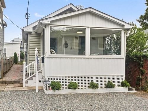17 Landers Rd, Quincy, MA, 02170-3017 | Card Image