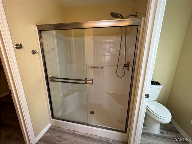 Master Bathroom | Image 15