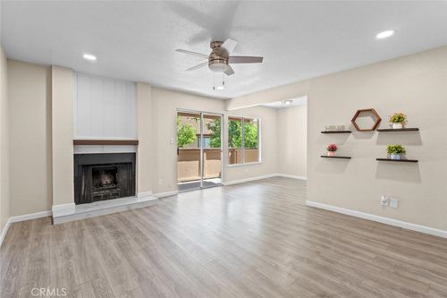 1550 W Ashlan Ave, Fresno, CA, 93705-1959 | Card Image