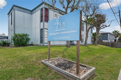 2-2025 S 11th St, Mustang Isle, Port Aransas, TX, 78373 | Card Image